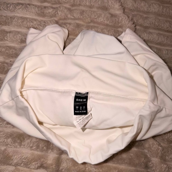 Musera Sport Women's White Mini Skort - Picture 3 of 4